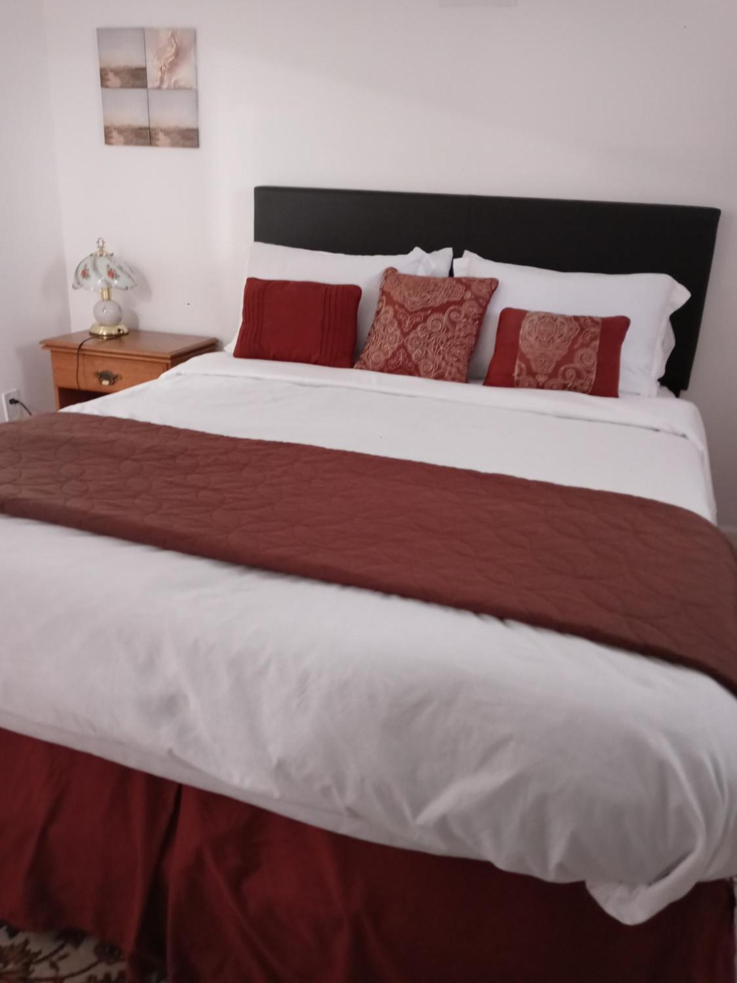 "Cozy Basement Retreat Just 40 Minutes To Nyc!" Apartamento Irvington Exterior foto